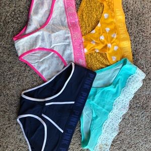 4 pairs of PINK Victoria’s Secret panties. NWT size medium